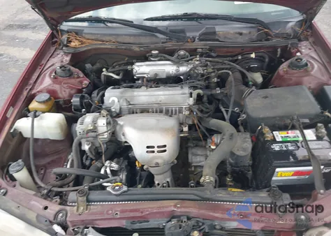 2000 Toyota Camry Le from USA, damaged, VIN JT2BG22K3Y0521541